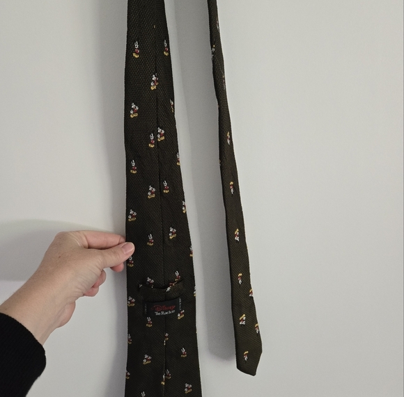 Disney Mickey Mouse Elegant Green 💯 Silk Patterned Mens Tie - Picture 3 of 10